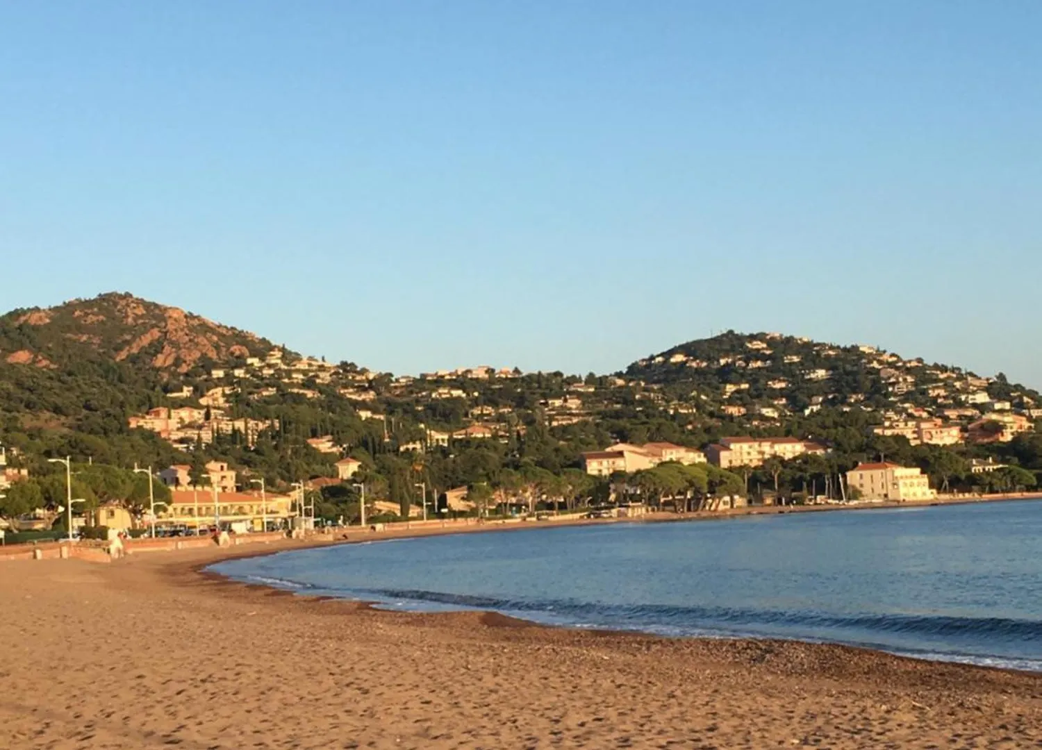 Joli Meuble T2 Au Cap Esterel Vue Esterel Et Mer Saint-Raphael  Apartment Saint-Raphael (Var)